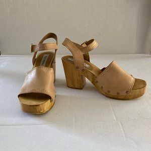 Steve Madden Chunky Wood Sandle